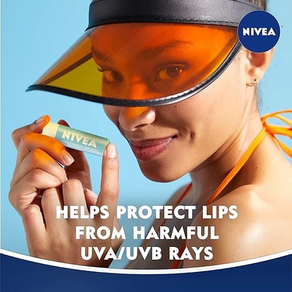 NIVEA Smoothness Lip Care SPF 15